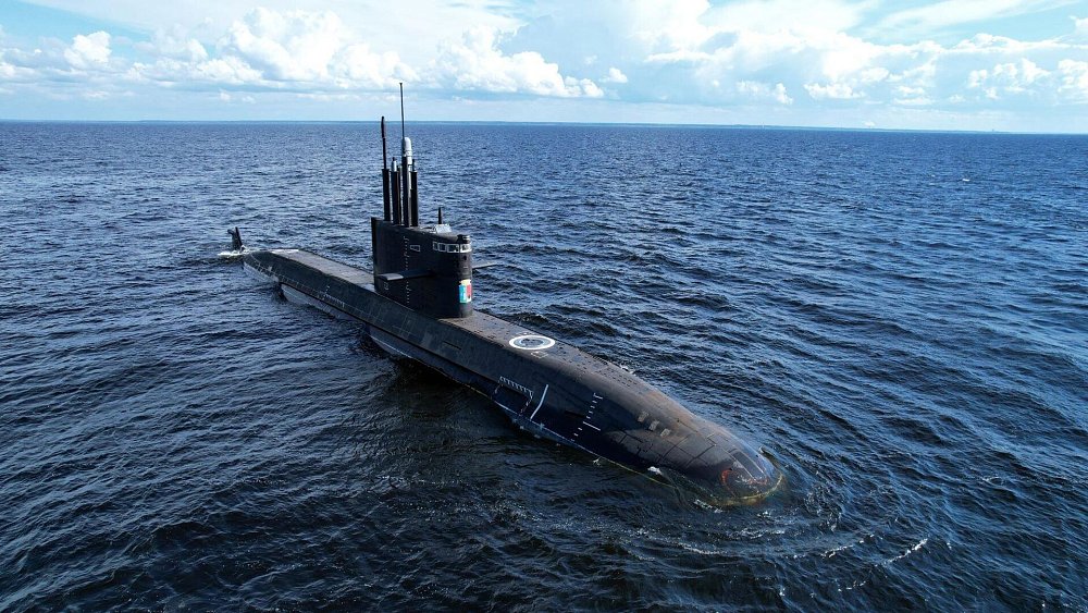 Підводний човен «Кронштадт» під час ходових випробувань. Фото: ВМФ РФ